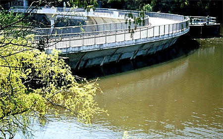 Le barrage de Mervent Le barrage de Mervent