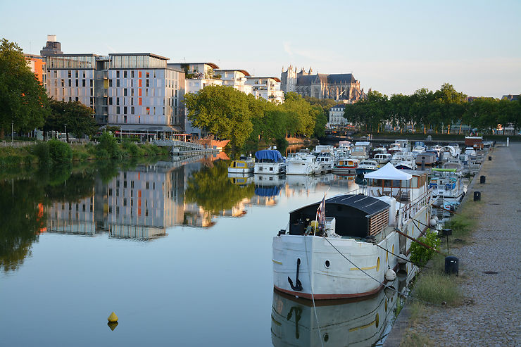 Le Lieu Unique, le canal Saint-Félix et le quartier Olivettes/Madeleine