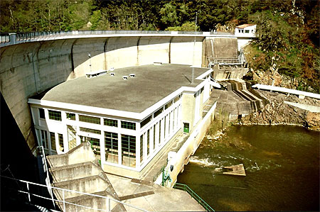 Le barrage de Mervent Le barrage de Mervent