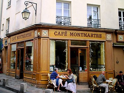 Petite terrasse à Montmartre