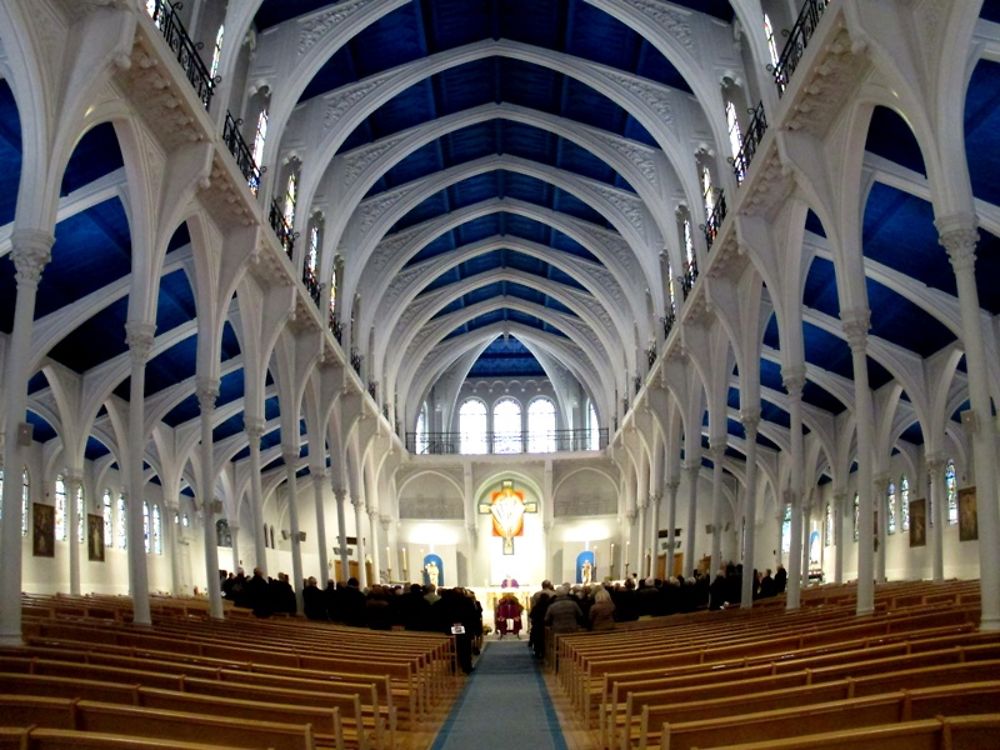 Coeur de l'Eglise nouvelle St Honoré d'Eylau