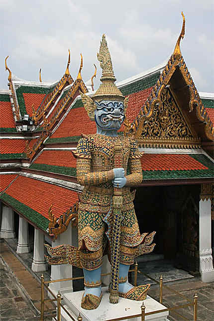 Gardien du Wat Phra Kaeo