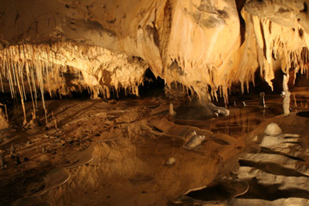 Grotte de Thouzon