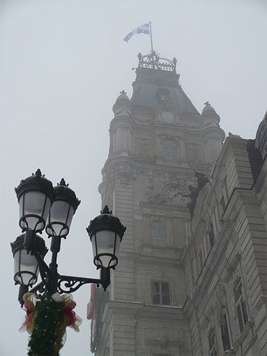 Parlement sous la brume