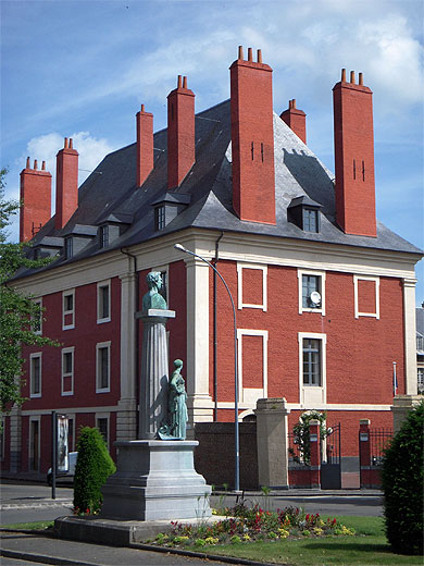 Bâtiment de la caserne Schramm Bâtiment de la caserne Schramm