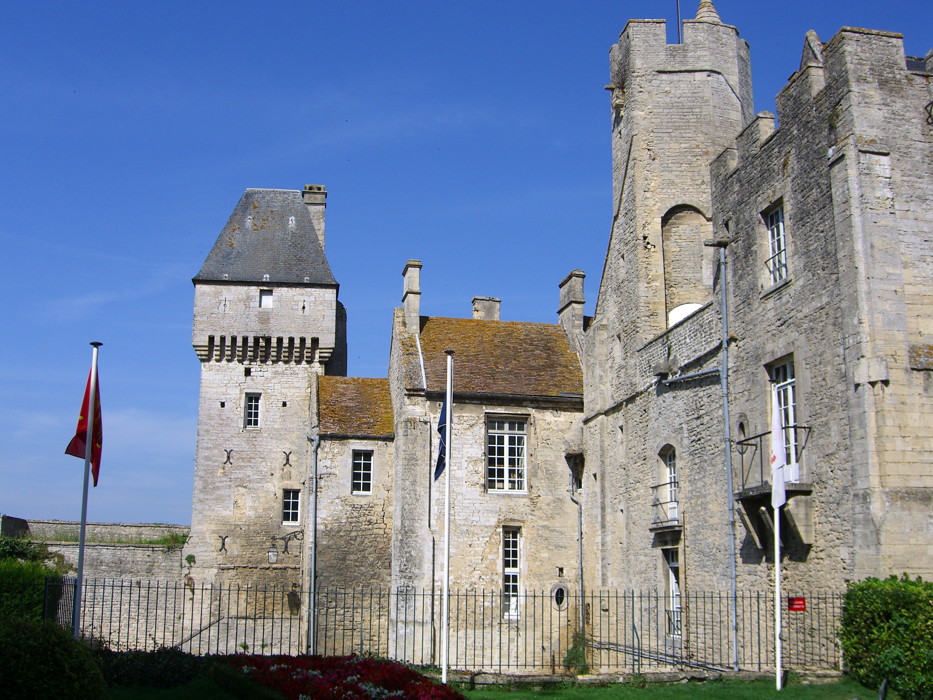 Chateau de Creully Chateau de Creully
