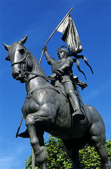 Statue de Jeanne d'Arc, Compiègne
