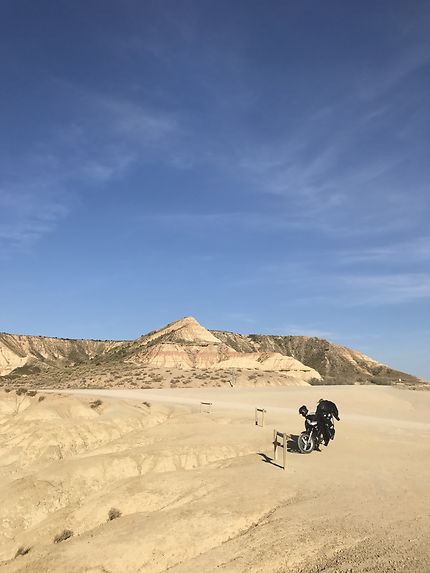 Le désert de Bardenas Reales en moto 