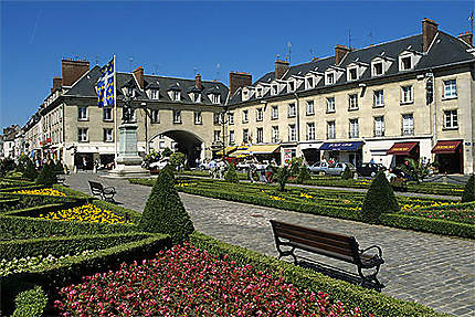Place de l'hôtel de ville, Compiègne