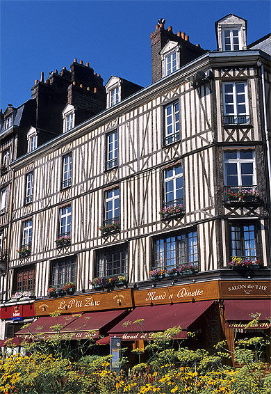 Maisons à pans de bois, place du Vieux Marché, Rouen
