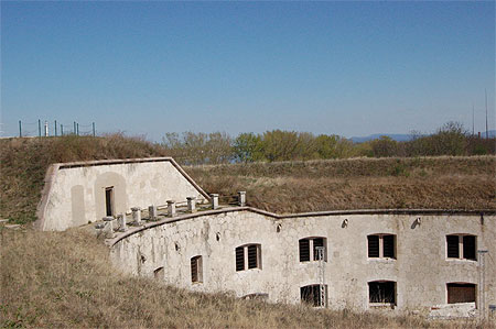 La forteresse de Monostor, à Komarom, vue de haut La forteresse de Monostor, à Komarom, vue de haut