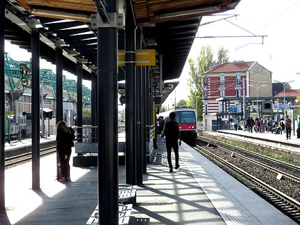 Station RER La Courneuve-Aubervilliers 