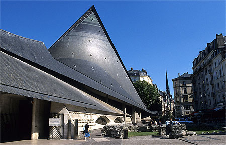 Eglise Ste-Jeanne d'Arc, place du Vieux Marché, Rouen Eglise Ste-Jeanne d'Arc, place du Vieux Marché, Rouen