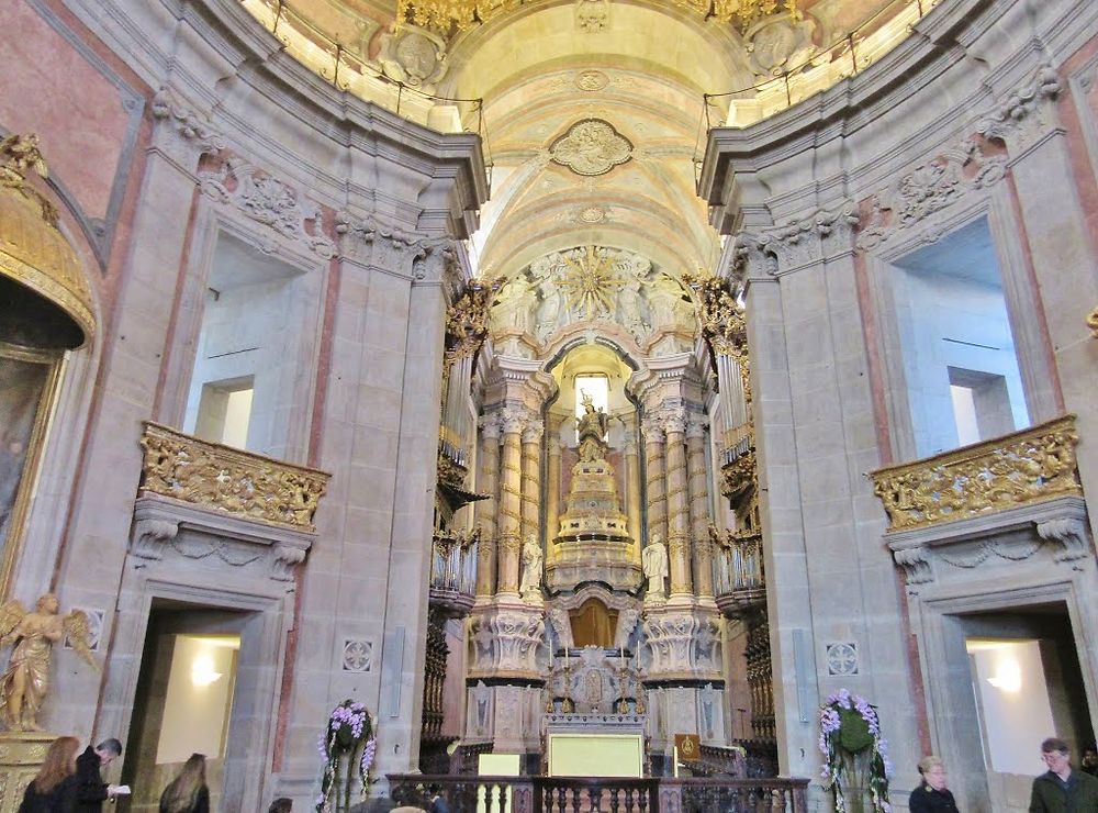 Intérieur de la Tour des clercs