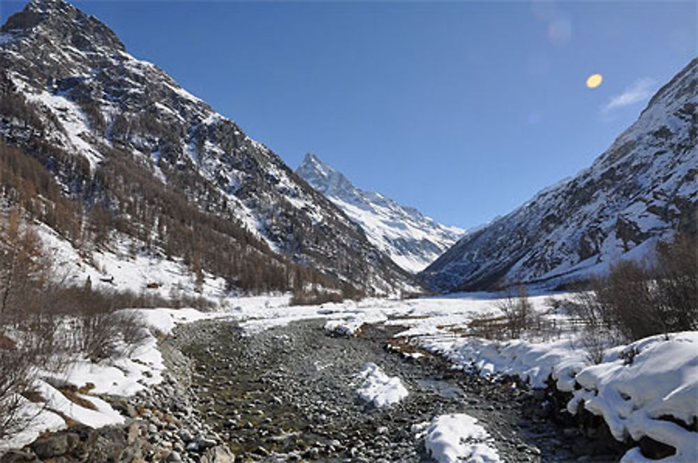 Zinal et son fond de valais