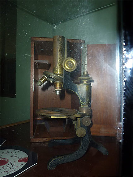Microscope d'Alexandre Yersin