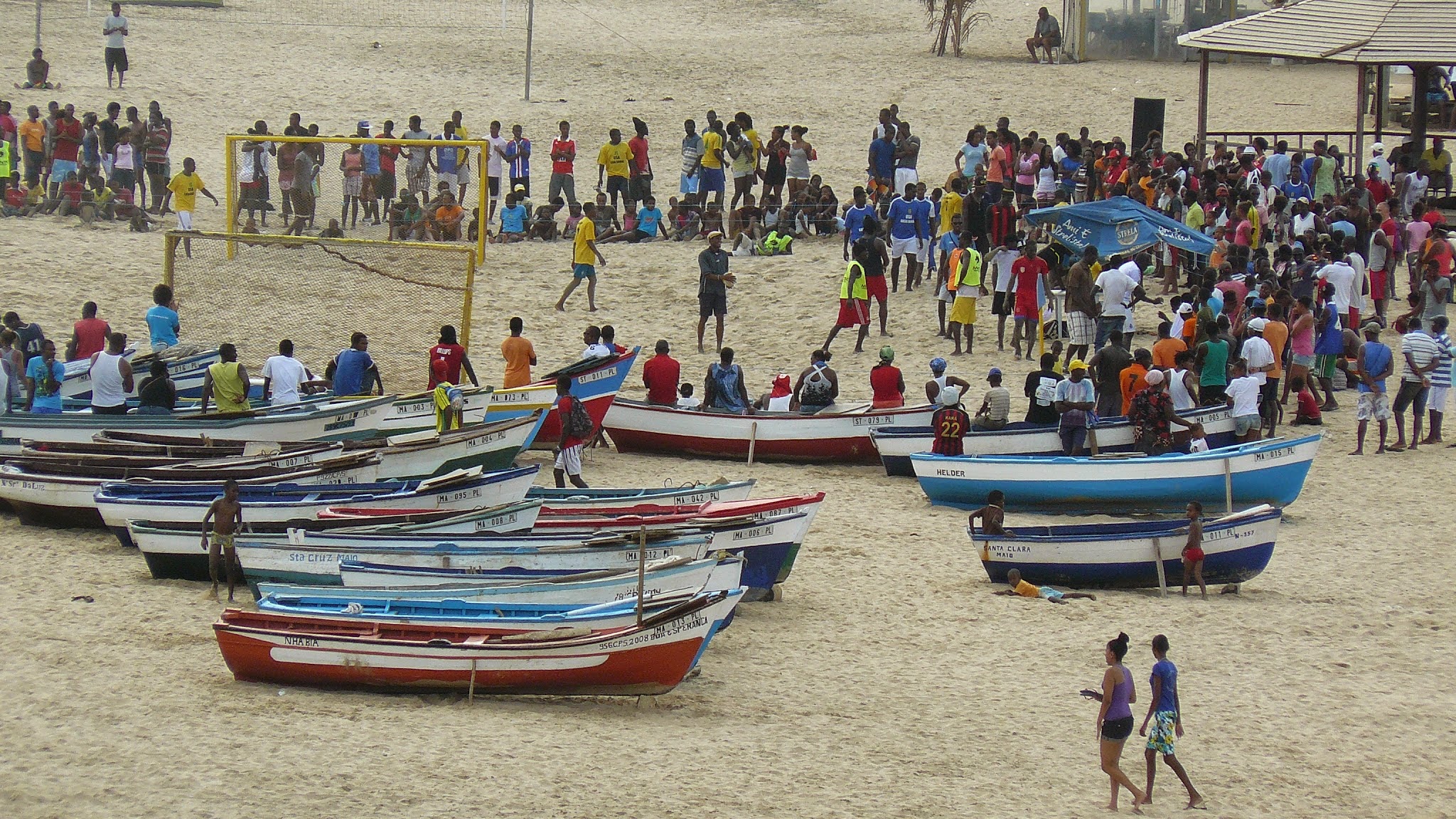 Tournoi de foot inter-îles sur la plage de Maio Tournoi de foot inter-îles sur la plage de Maio