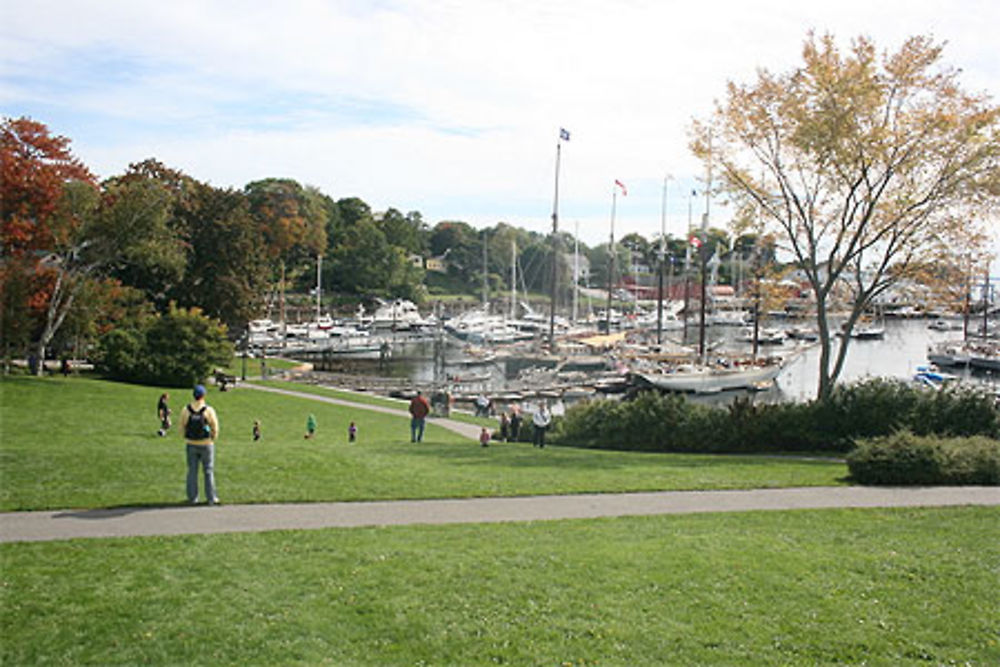 Vue sur le port de plaisance de Camden