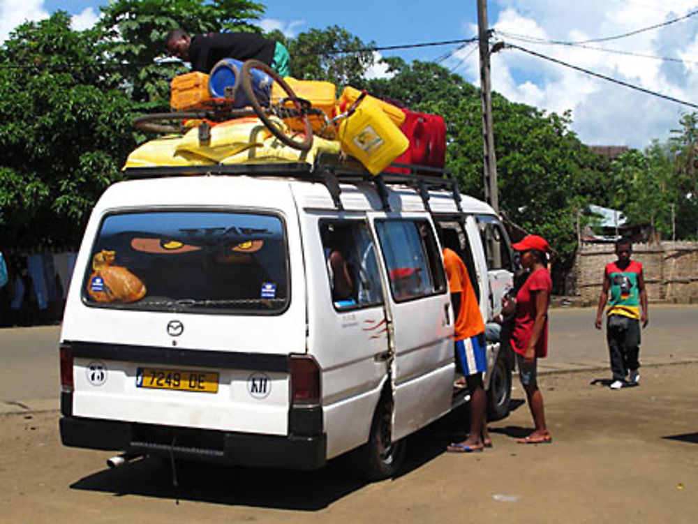 Mon taxi brousse au départ d'Antalaha