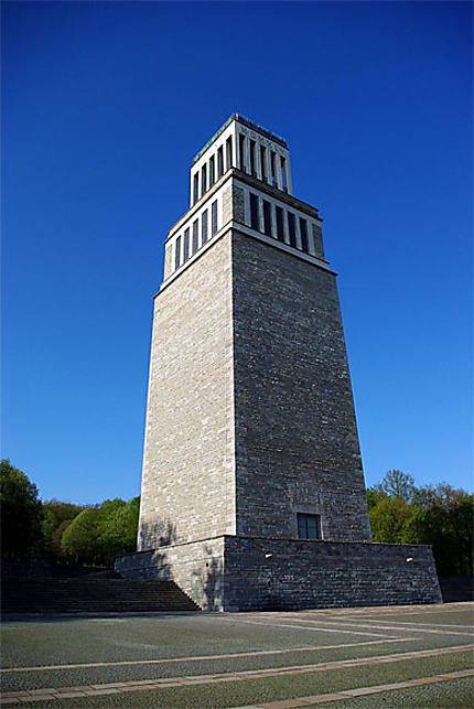 Le clocher du mémorial de l'Ettersberg