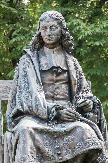 Clermont-Ferrand - Statue de Blaise Pascal