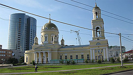 La cathédrale Svyato-Troitskiy à Ekaterinbourg