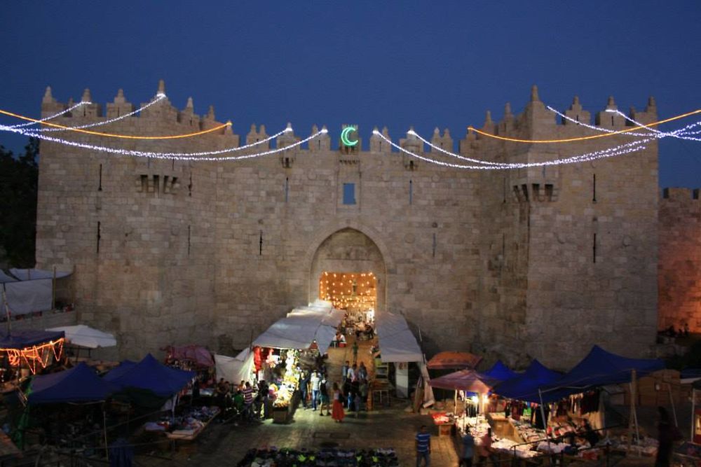 Nuit sur la Porte de Damas