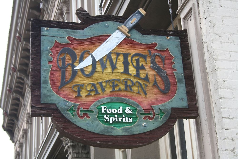 Bowies Tavern