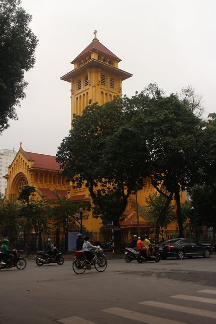 Eglise de la porte Nord à Hanoi
