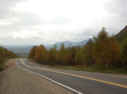 Route 381 ou route des montagnes Québec -Canada