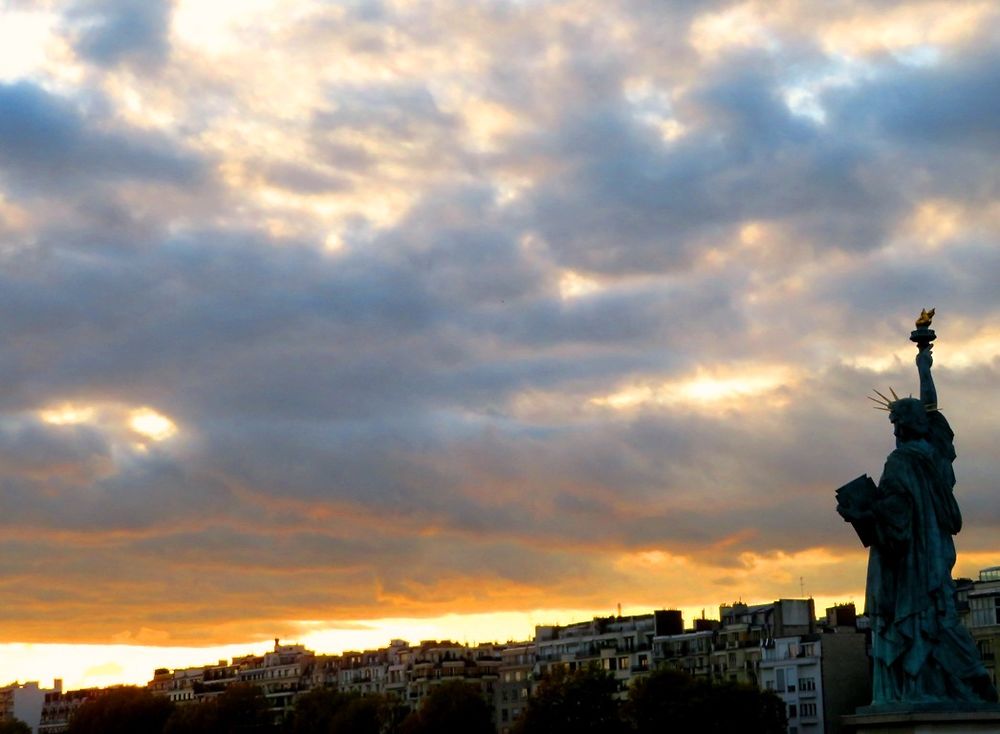 La Liberté, sous le ciel de Paris