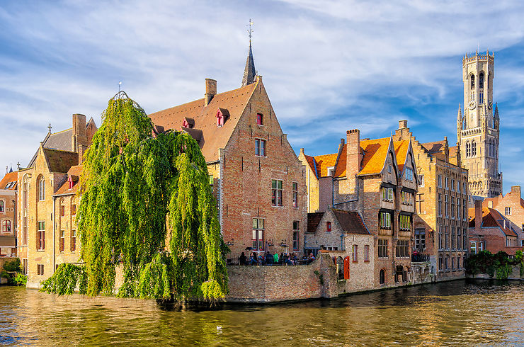 Des palais dans le centre historique de Bruges