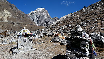 Mémorial dédié aux disparus de l'Everest