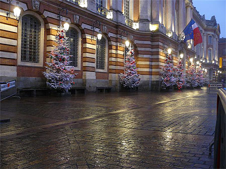 Que se passe-t-il le matin de noël quand tout le monde dort encore ? Que se passe-t-il le matin de noël quand tout le monde dort encore ?