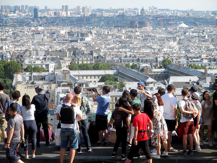 Les touristes à Paris