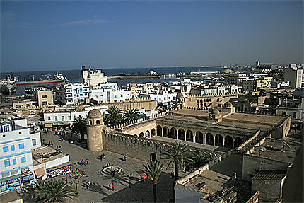 La Mosquée- le port, vue de la tour du Ribat