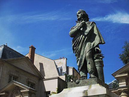 Statue de Jean Dominique Larrey