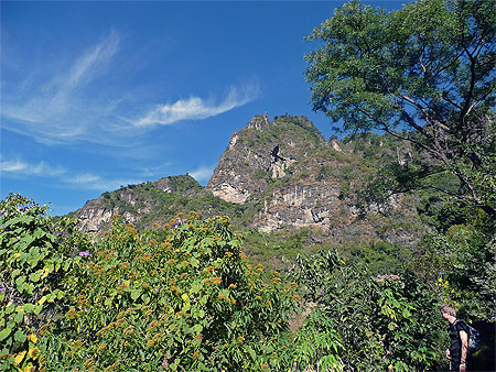 En route vers le Rostro Maya ou Nariz del Indio En route vers le Rostro Maya ou Nariz del Indio