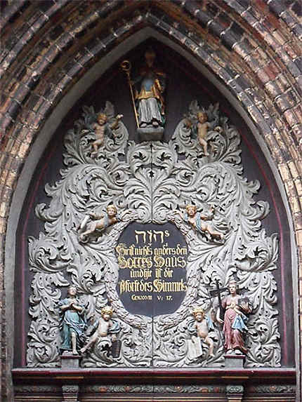Portail gothique de la Nikolaikirche 
