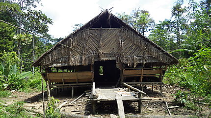 Uma - maison traditionnelle Mentawai