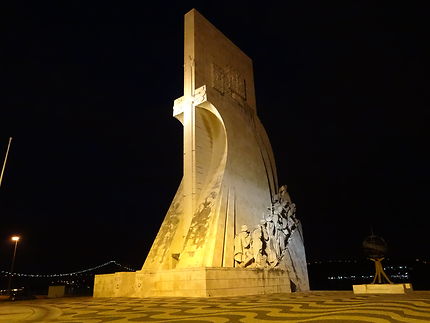 Monumento das Descobertas à Belem