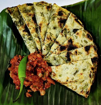 Delicious Sri Lankan DAMBALA Roti with Spicy Samba