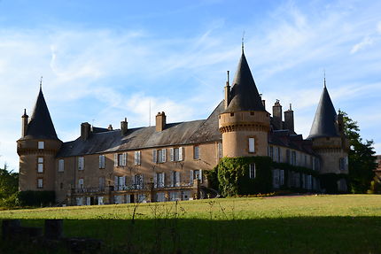 Château de Villemolin dans la Nièvre