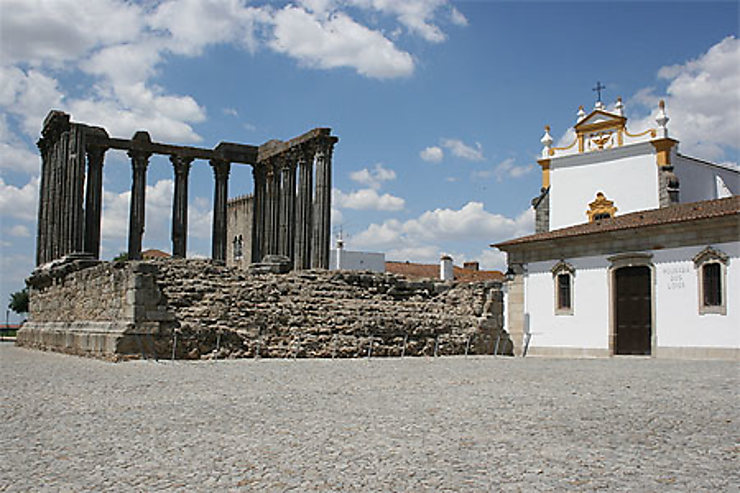 Temple de Diane (ou temple romain d'Évora)