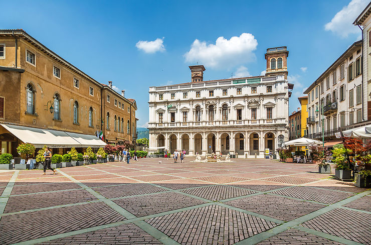 La Piazza Vecchia, la plus belle place d’Europe
