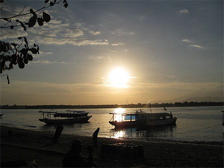 Lever de soleil à Gili Trawangan Lever de soleil à Gili Trawangan