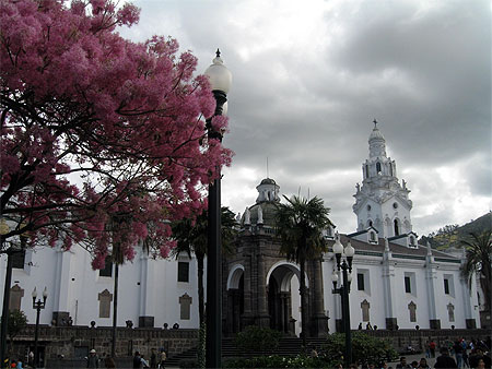 Plaza de la Independencia Plaza de la Independencia