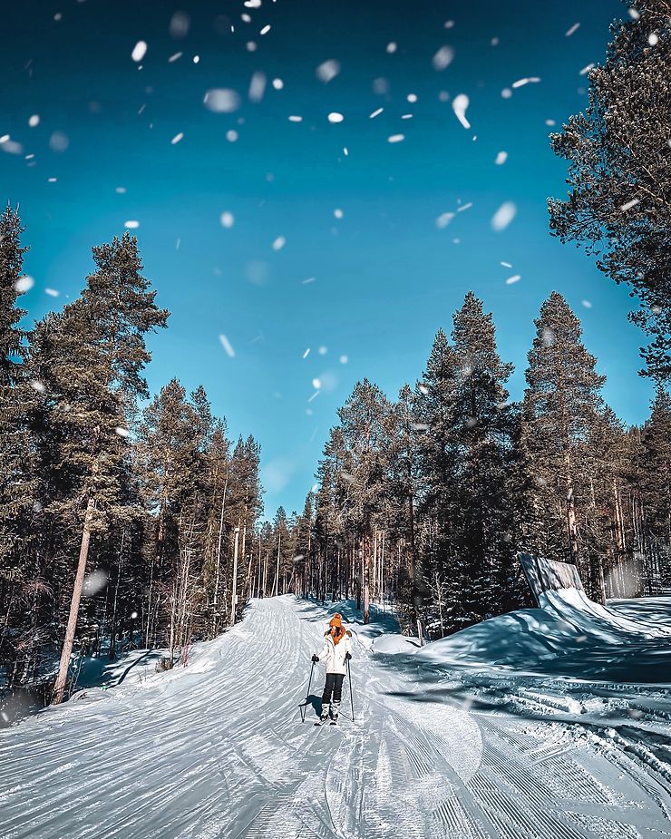 Ski à la station de Levi, Finlande