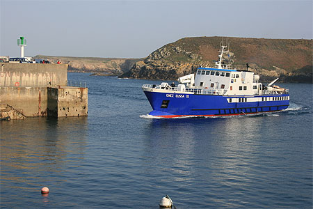 Arrivée du Enez Eussa III Arrivée du Enez Eussa III