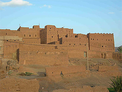 Vieux village d'Aslim et sa kasbah du caîd Ali